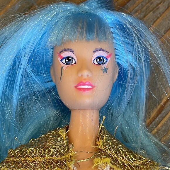 Jem And The Holograms Aja Doll Guitar Stand Music Is Magic Outfit Shoes Comb - Picture 13 of 13